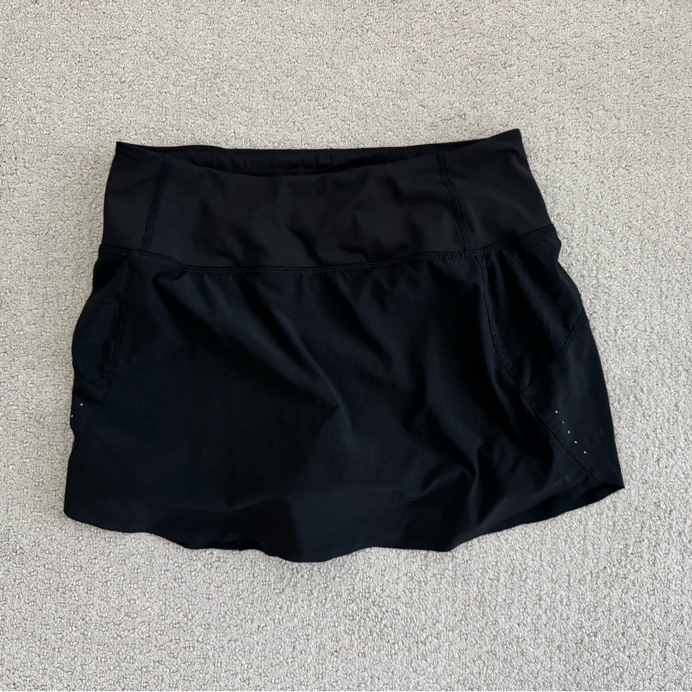 Athleta black skirt (small)